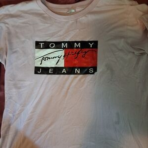 Tommy Hilfiger Pink T-Shirt